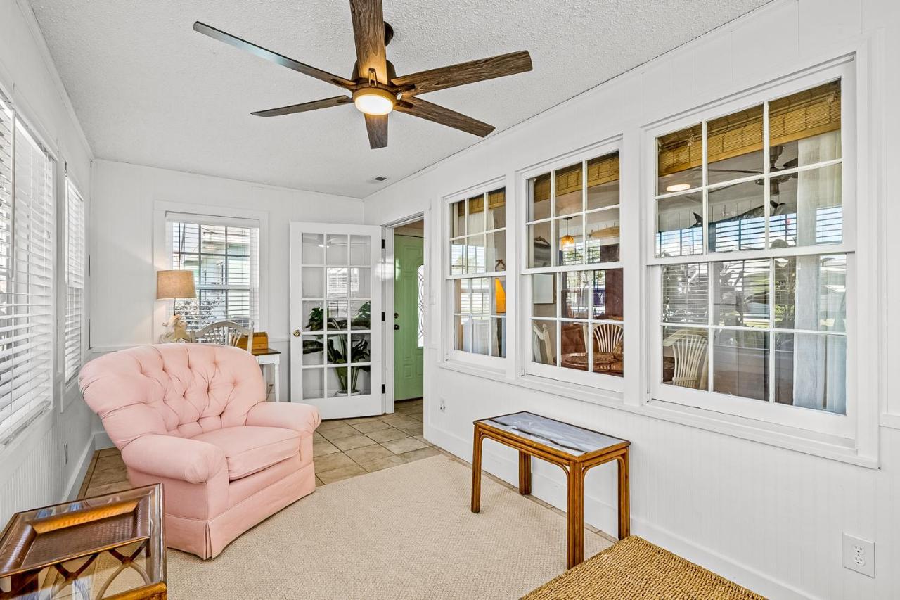 Charming Cottage アトランティック・ビーチ エクステリア 写真